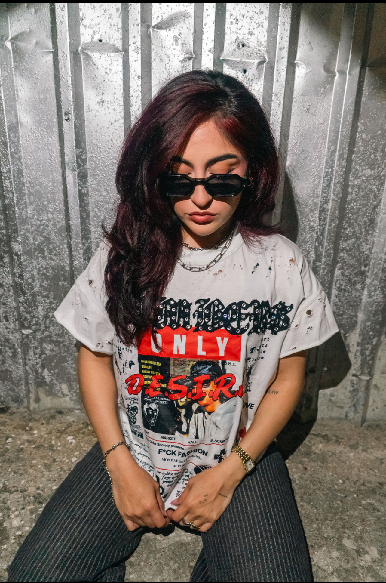 M.D.$ (members only) cropped tee